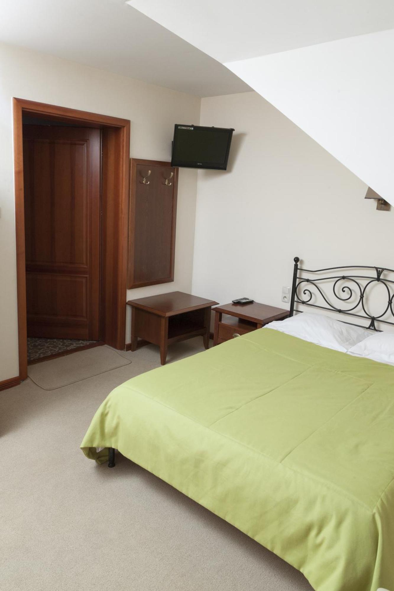 Dworek Bialy 3* Smardzewice