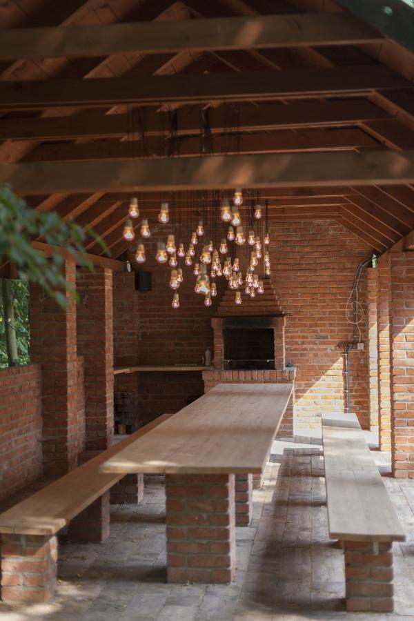 Dworek Bialy Bed & Breakfast 3*